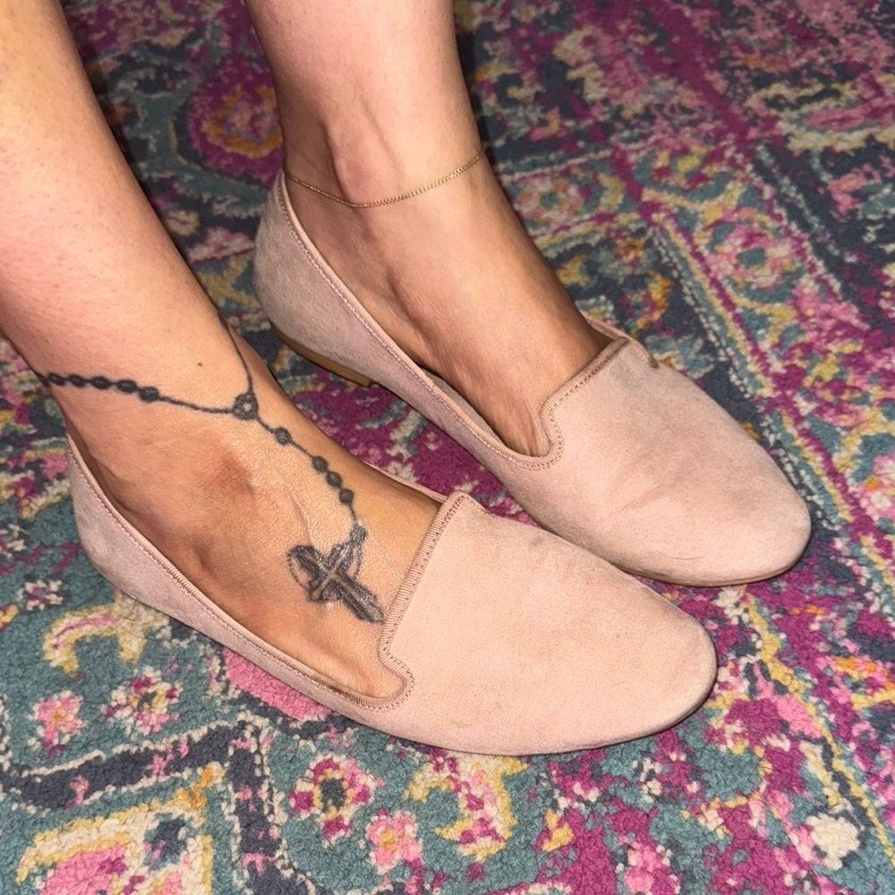 Used Women's Pink Suede Loafers